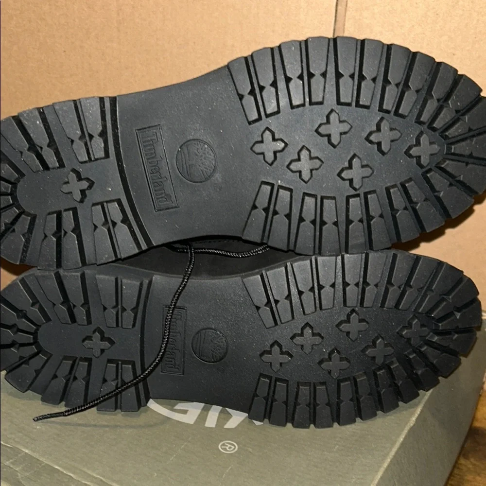 Timberland Waterproof Boots WOMEN 9.5 MEN 8 - Picture 4 of 8